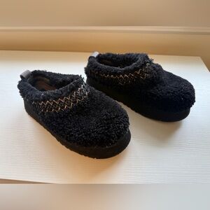 UGG Black Sherpa Platform Slip-On Shoes